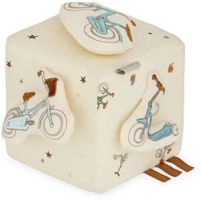 Cam Cam Copenhagen Aktivitetskube, Bicycles