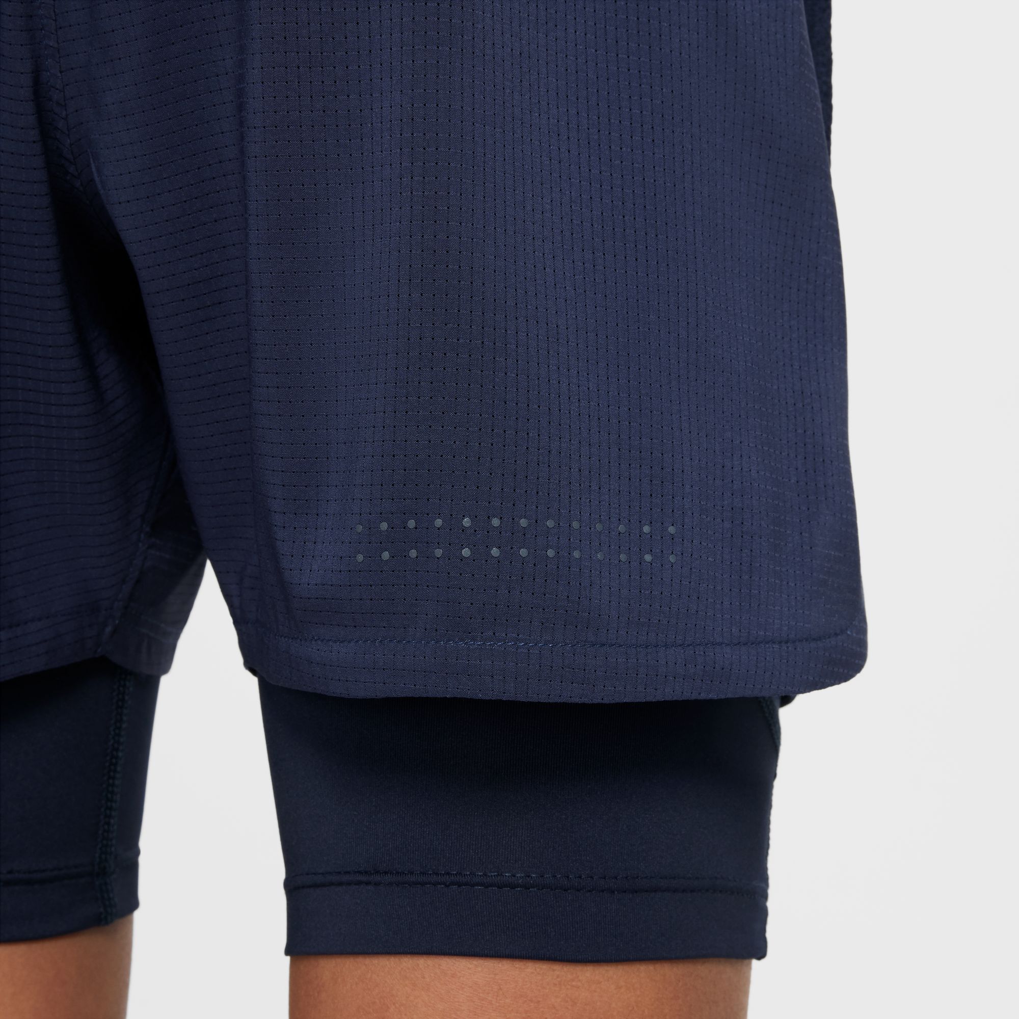 Multi Tech Training Shorts Gutt 410/Midnight Navy/Obsidian/Black