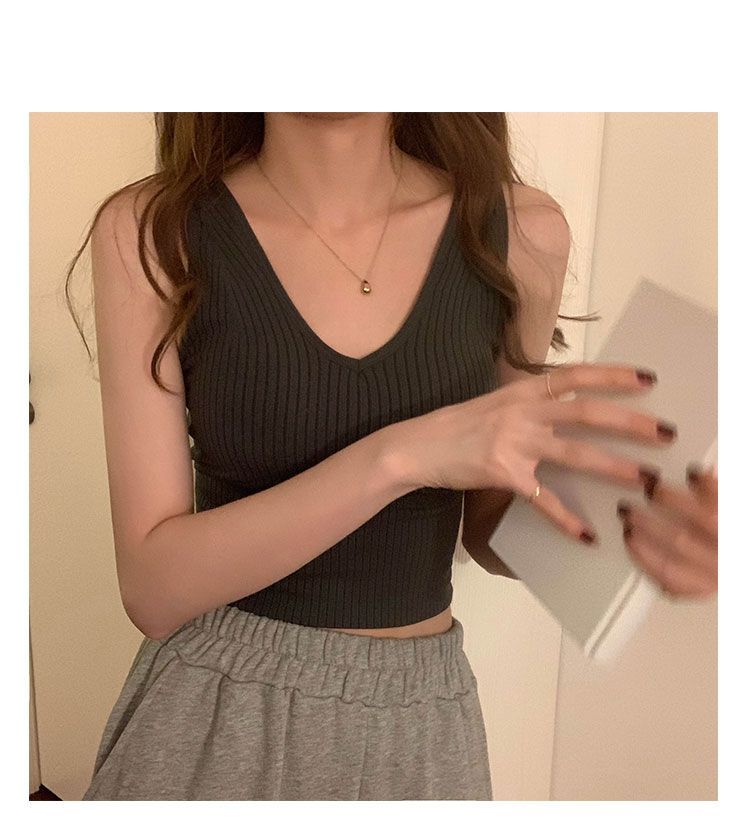 CaraMelody - V-hals effen cropped tanktop