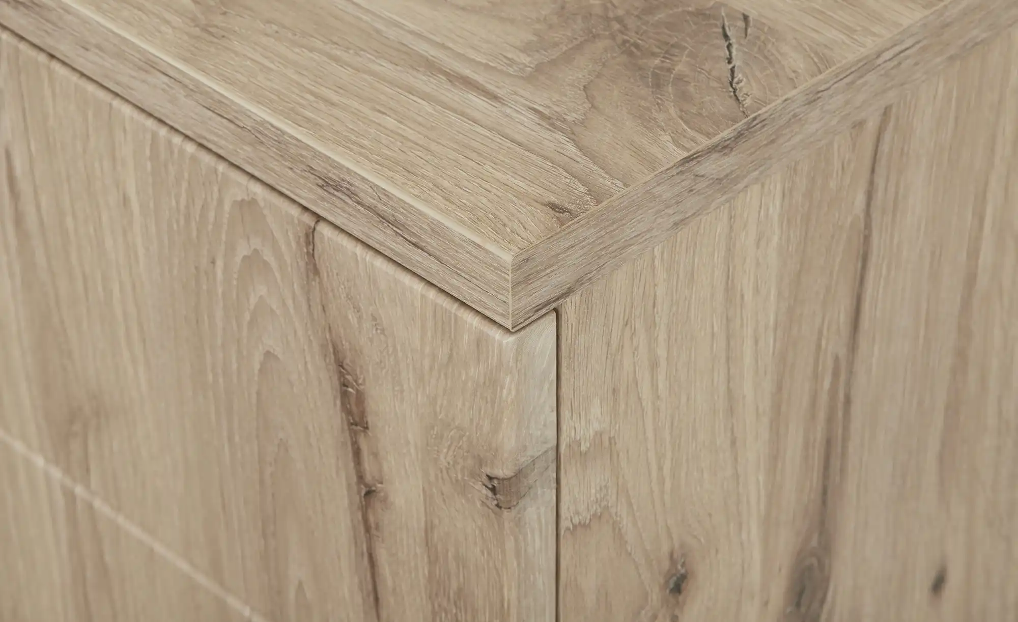 uno Sideboard Aura