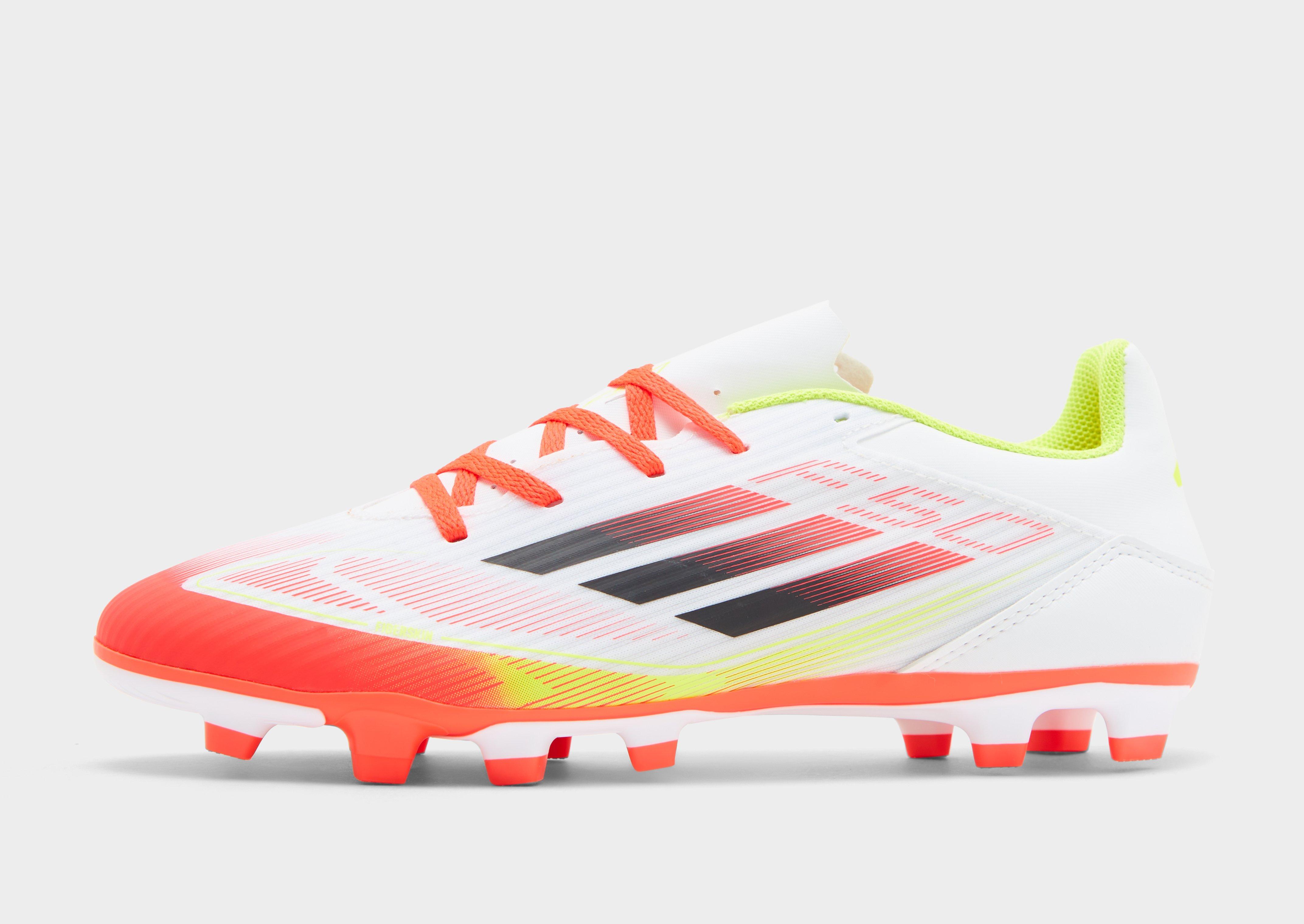 adidas Chaussure F50 Club Terrain souple / Multi-surfaces