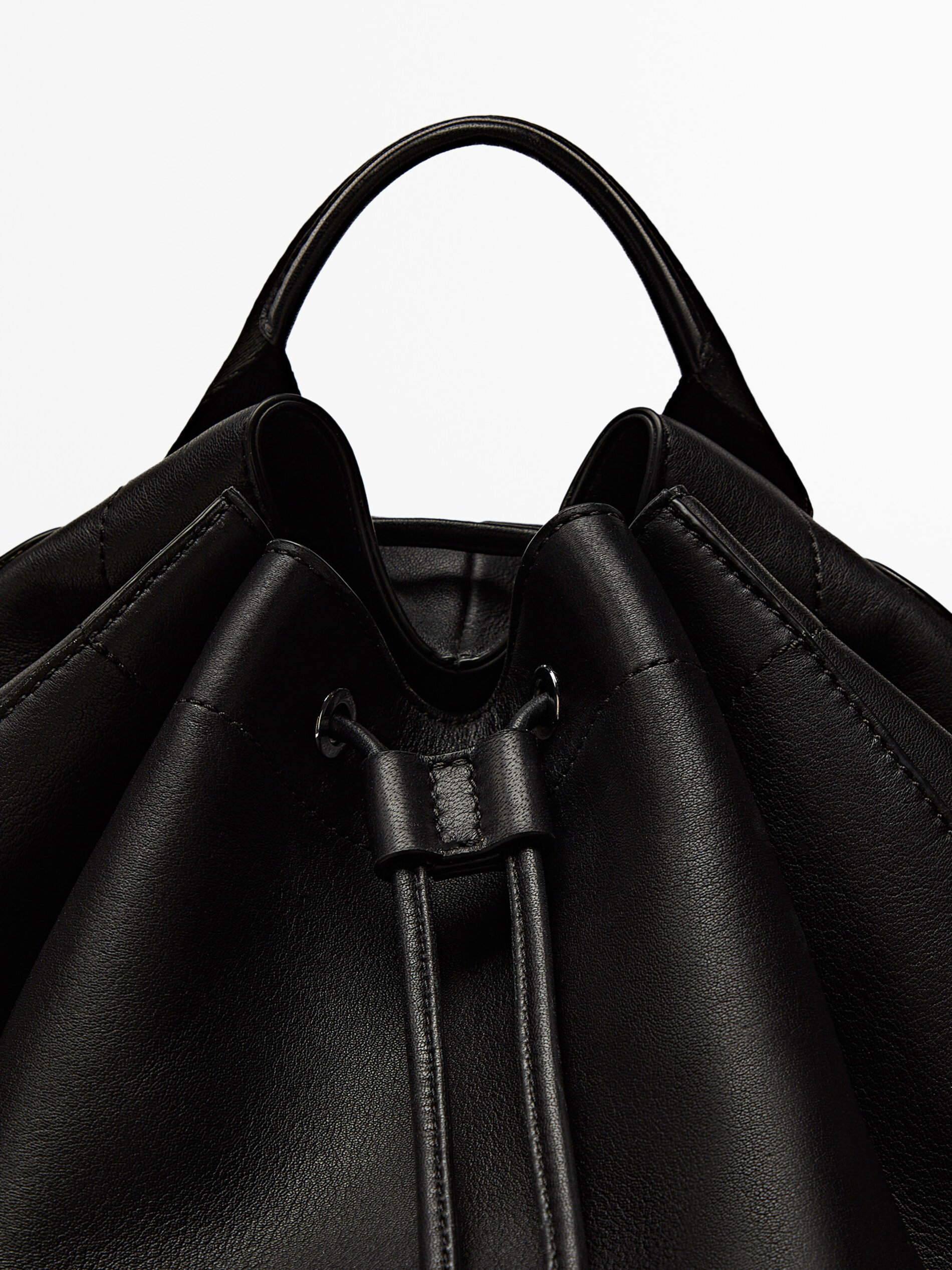 capa negra piel - NEGRO