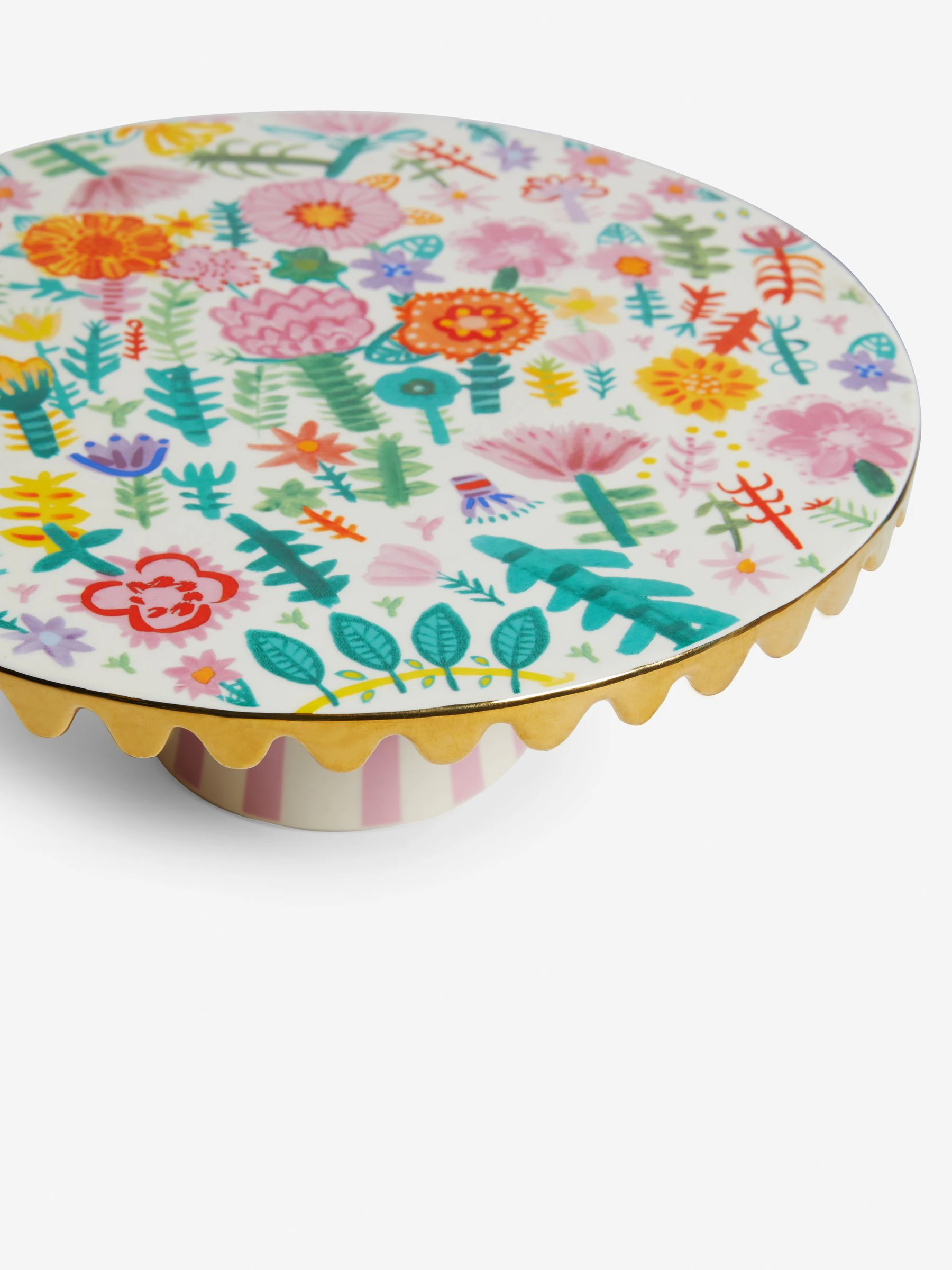 Lucy Tiffney taartplateau met geschulpte rand