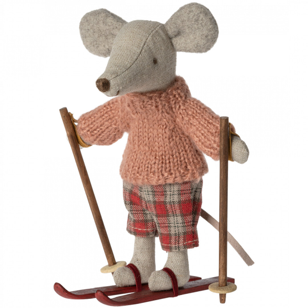 Maileg knuffelmuis grote zus op ski's - 13 cm