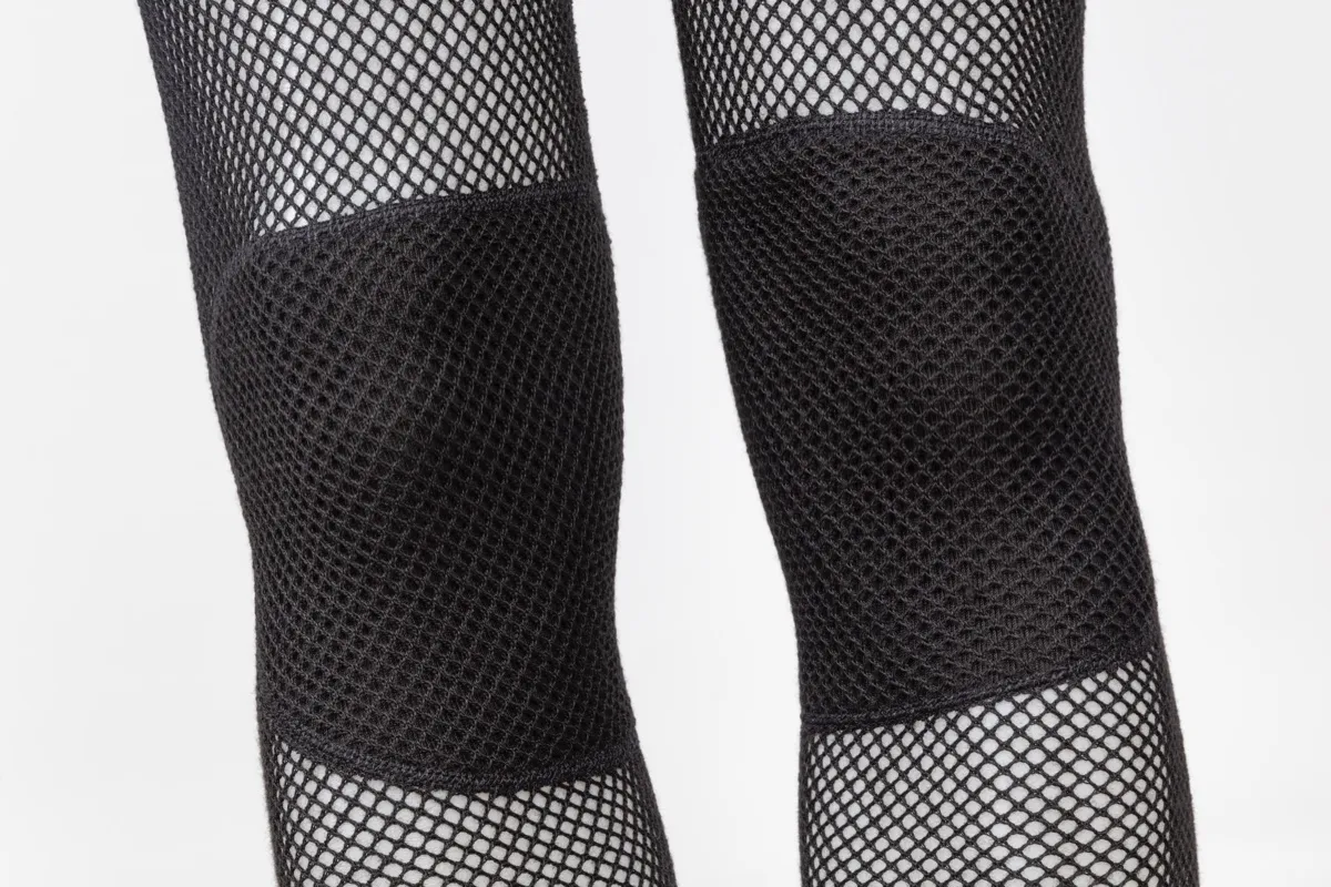 Brynje Unisex Super Thermo Longs with Inlay On Knee Black