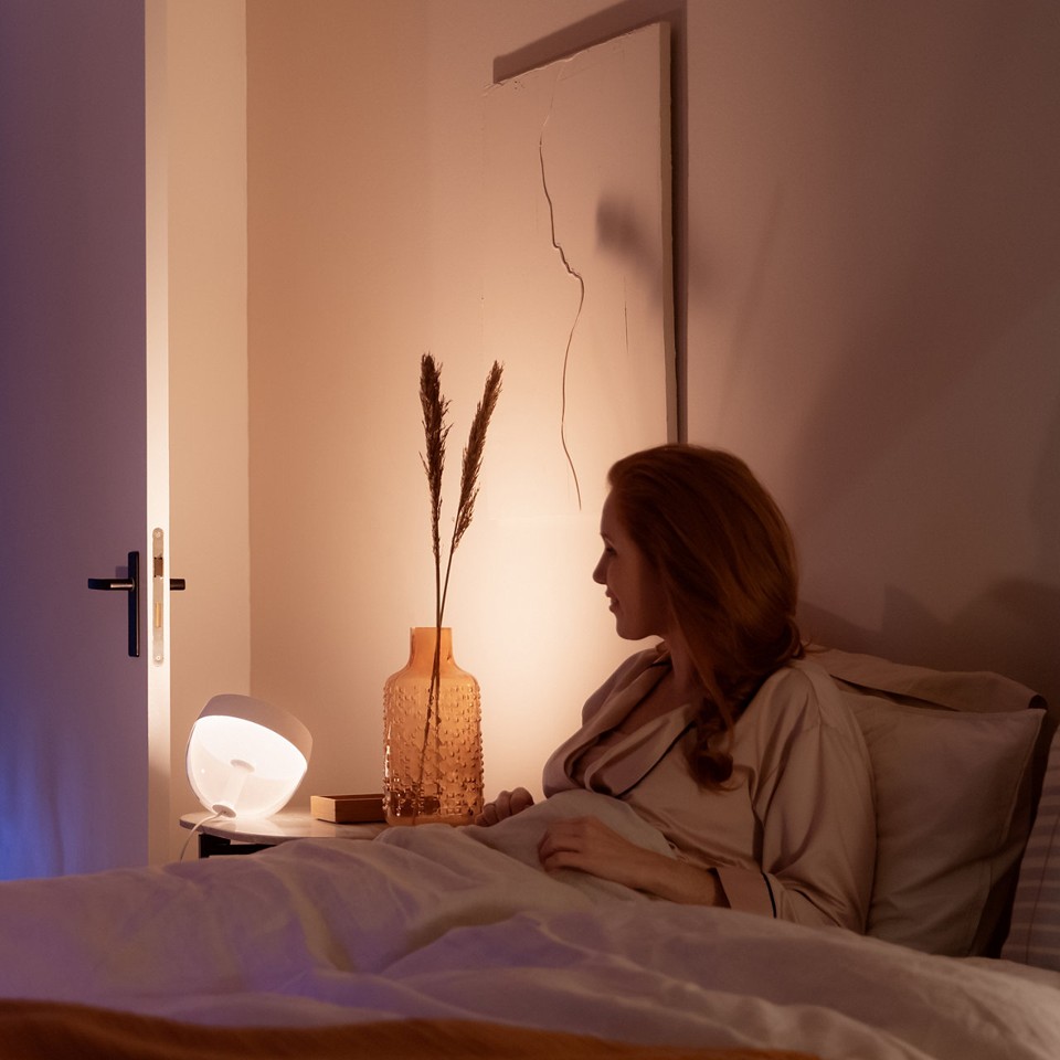 Philips Hue - Iris Table Lamp Gen4 - White & Color Ambiance - Bluetooth