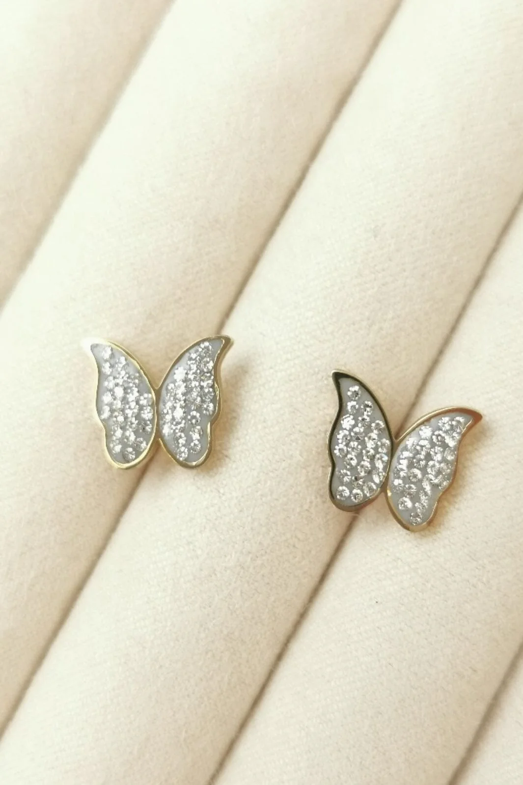 Mellow Moon Butterfly Earring Jr-2248