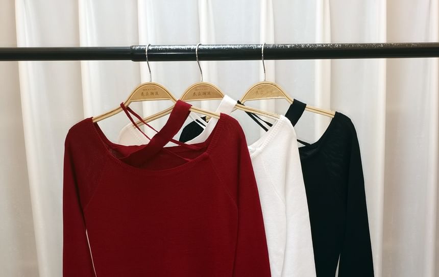 Yako - Lange mouwen, koude schouder, effen criss cross mini-schedejurk