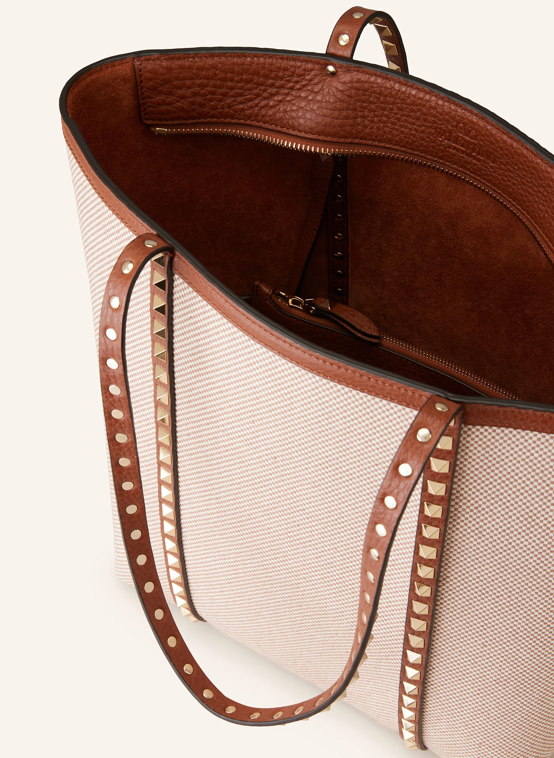 VALENTINO GARAVANI Shopper ROCKSTUD mit Pouch und Nieten