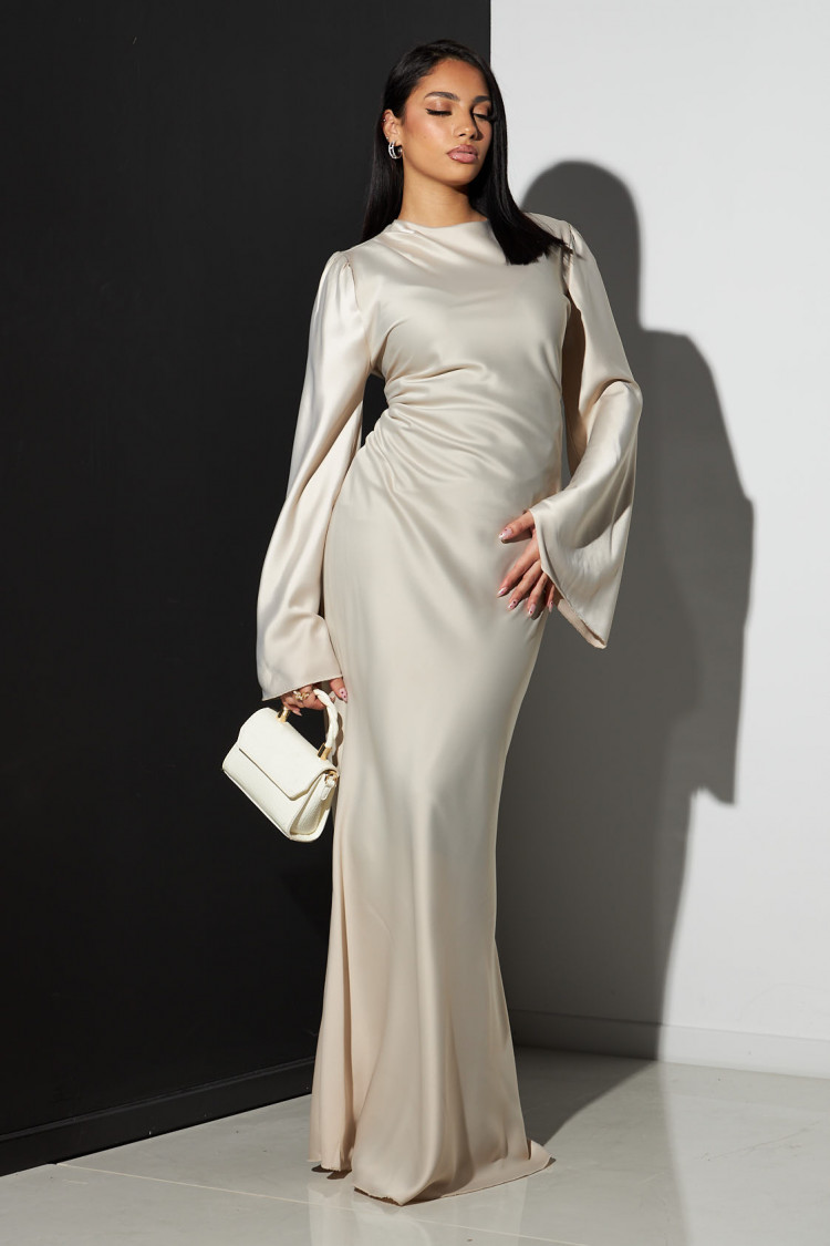 Robe longue satinée beige