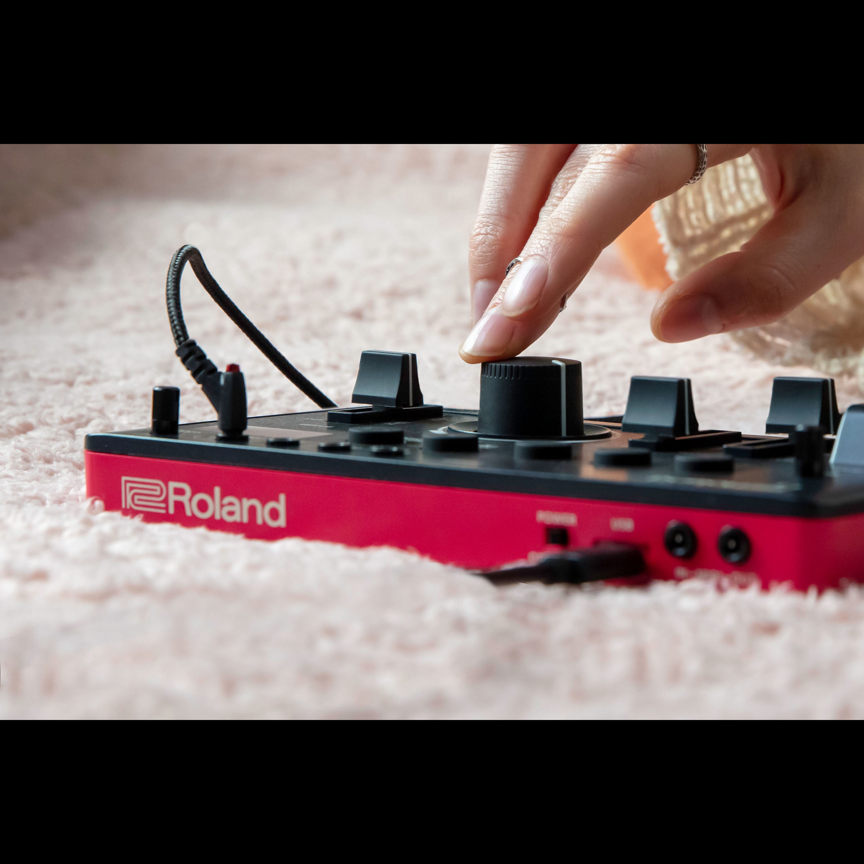 Roland AIRA Compact E-4 Voice Tweaker