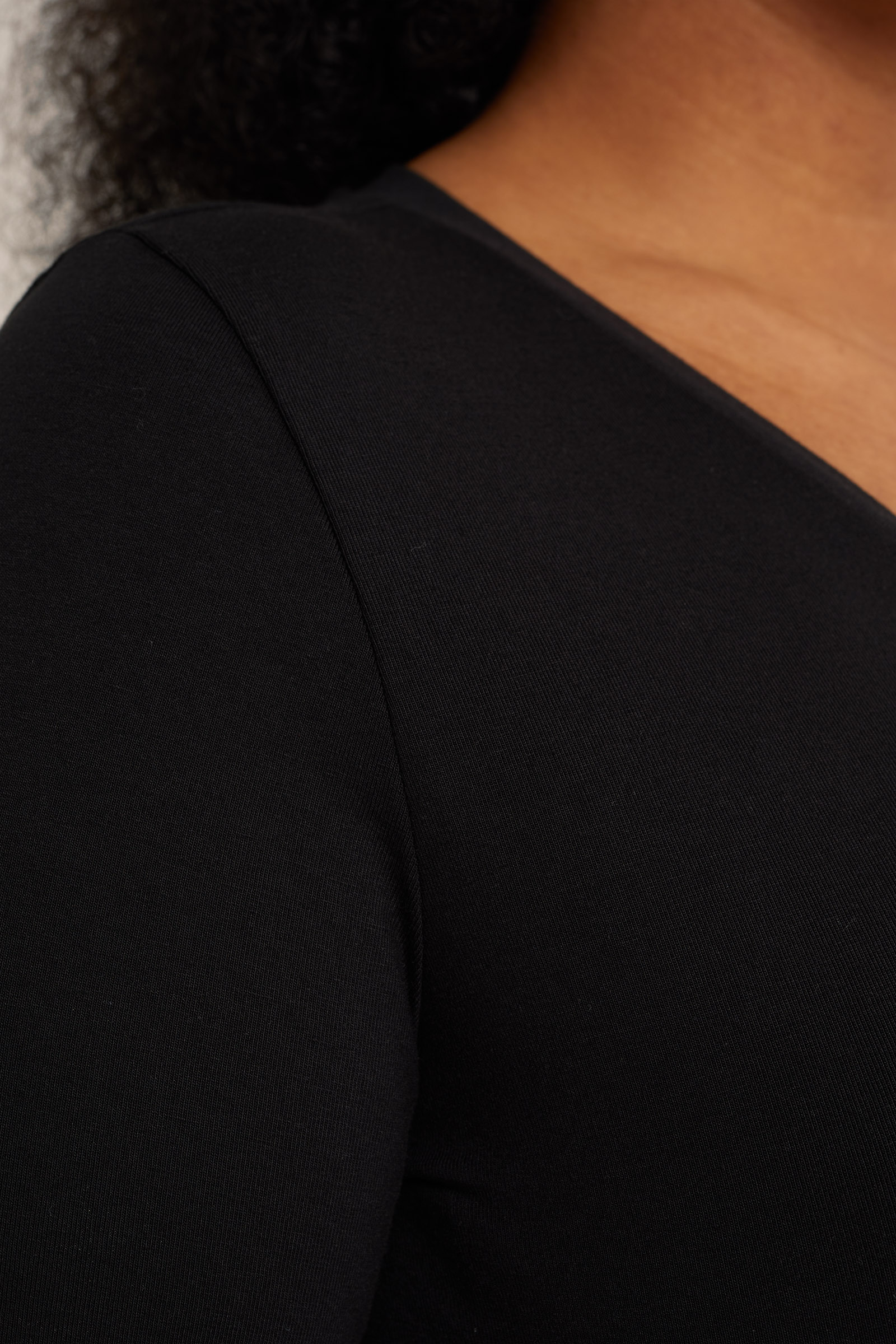 T-shirt met V-hals - Curve WE Fashion Zwart