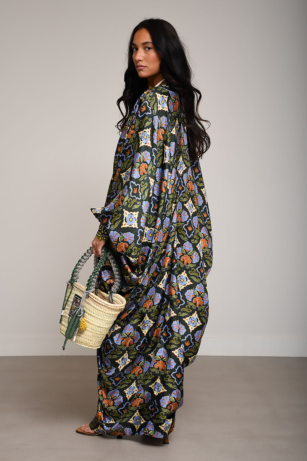 Cece v-neck silk midi dress