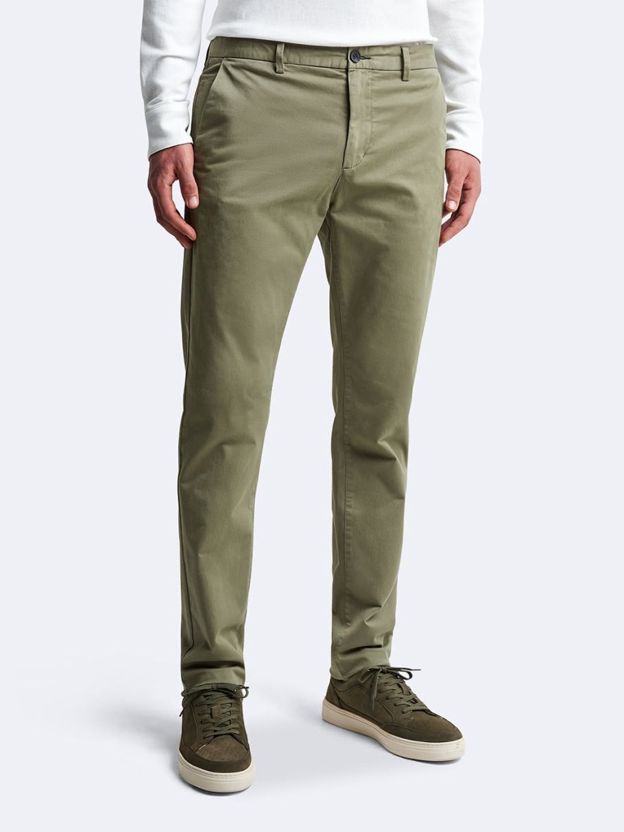 Chino slim en coton élasthane uni