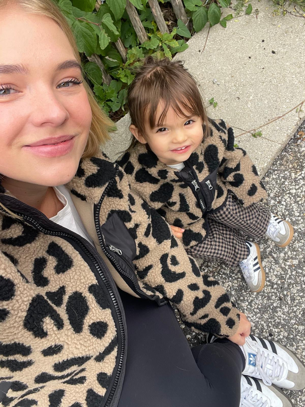 Adult Jacke Nelson Pile Mega Leo Oat Mix