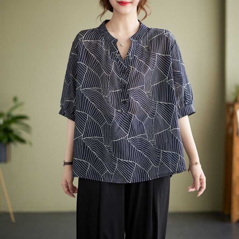 Shinobu - Blouse met print en elleboogmouwen en inkeping in de hals