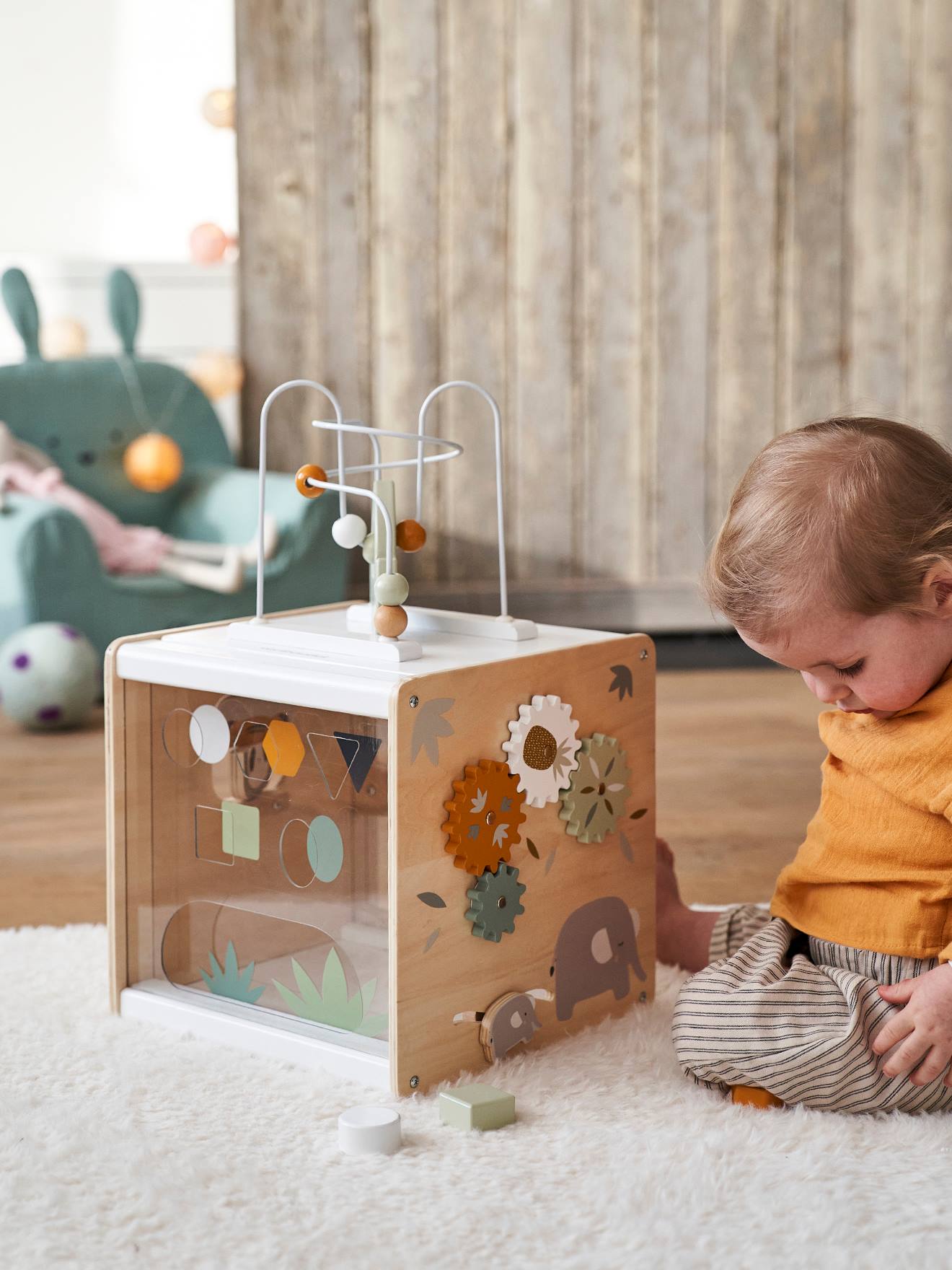 Cubo de atividades de madeira multicolorido de Hanói