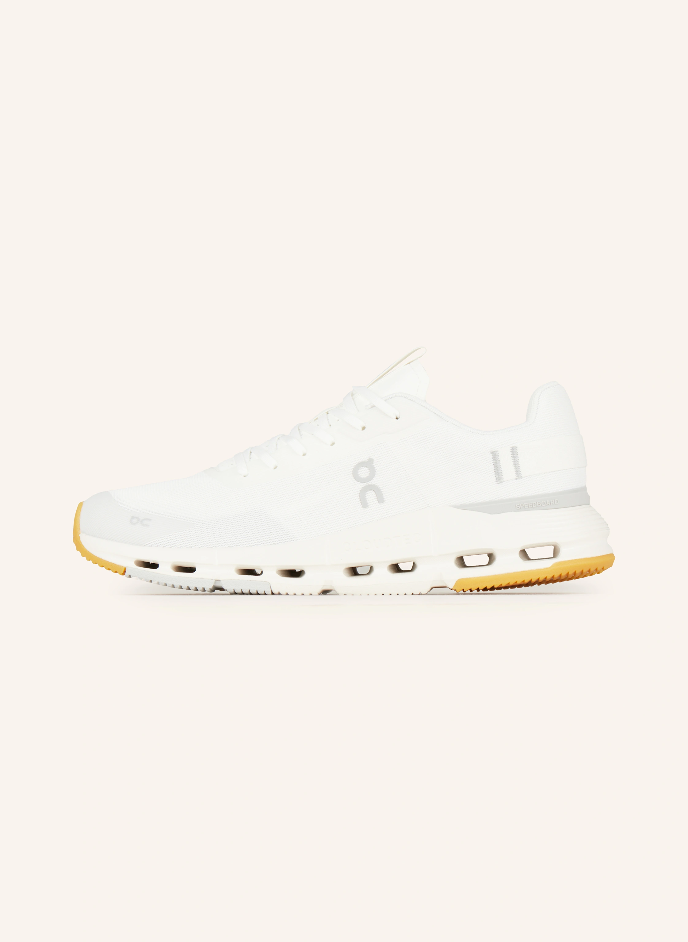 On Sneaker CLOUDNOVA FORM 2