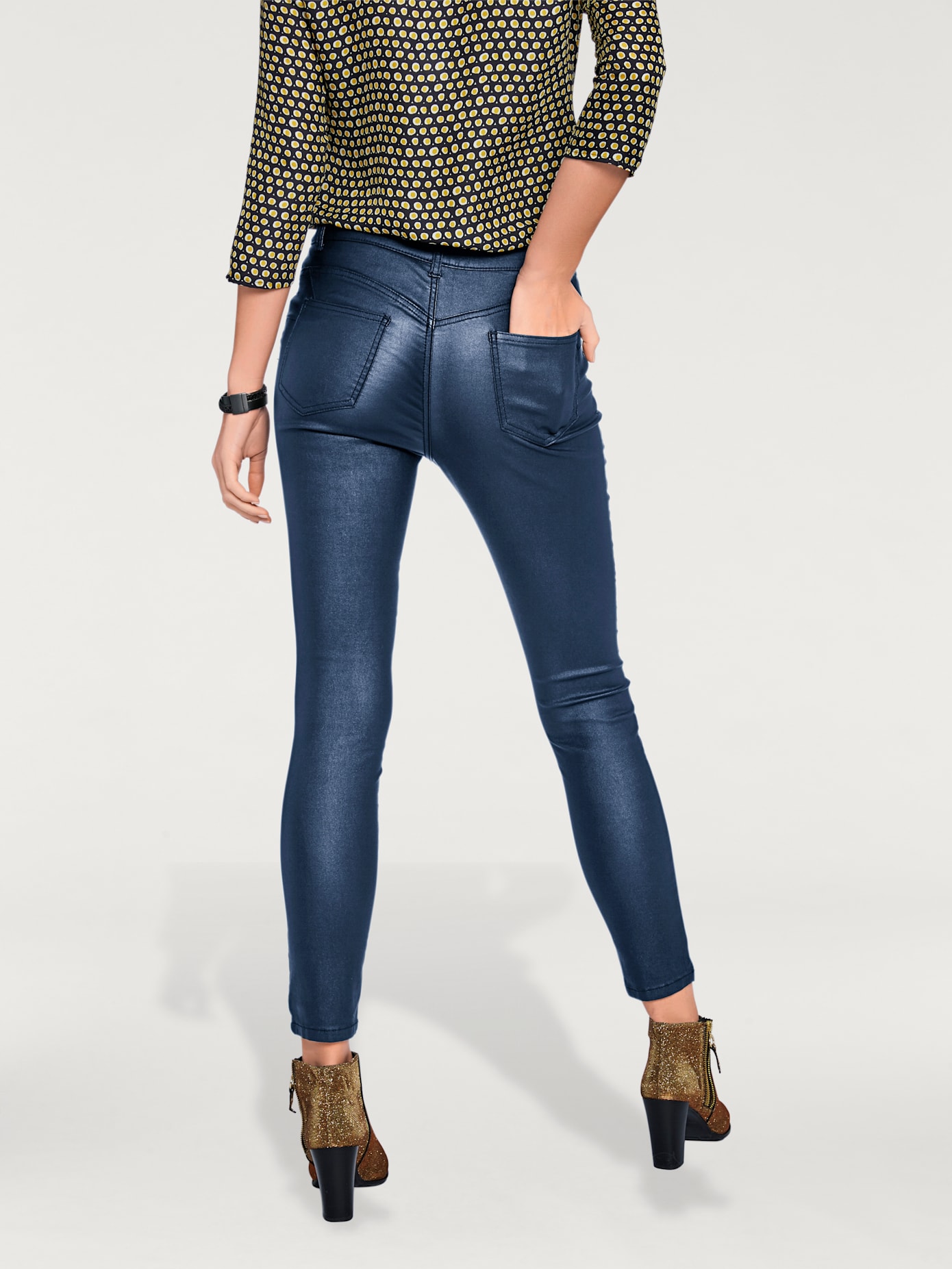 Pantalon effet ventre plat coupe skinny tendance