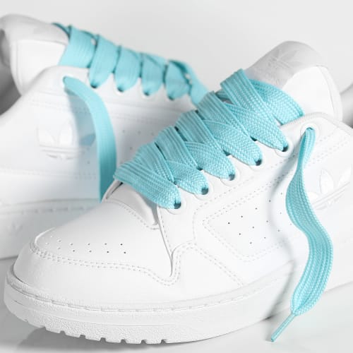 Baskets NY 90 Cloud White Core Black x Superlaced Gros Lacet Bleu Clair