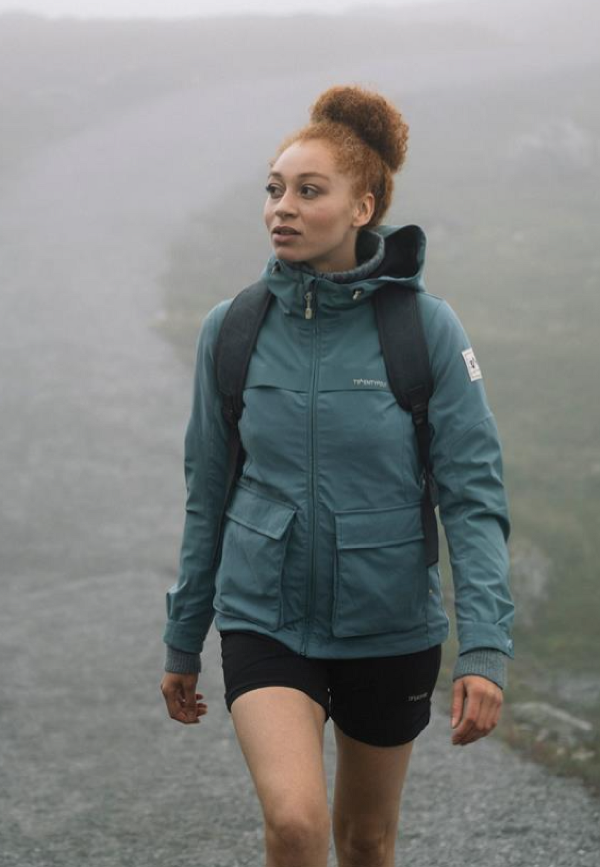 Twentyfour<br>1222 Hiking D