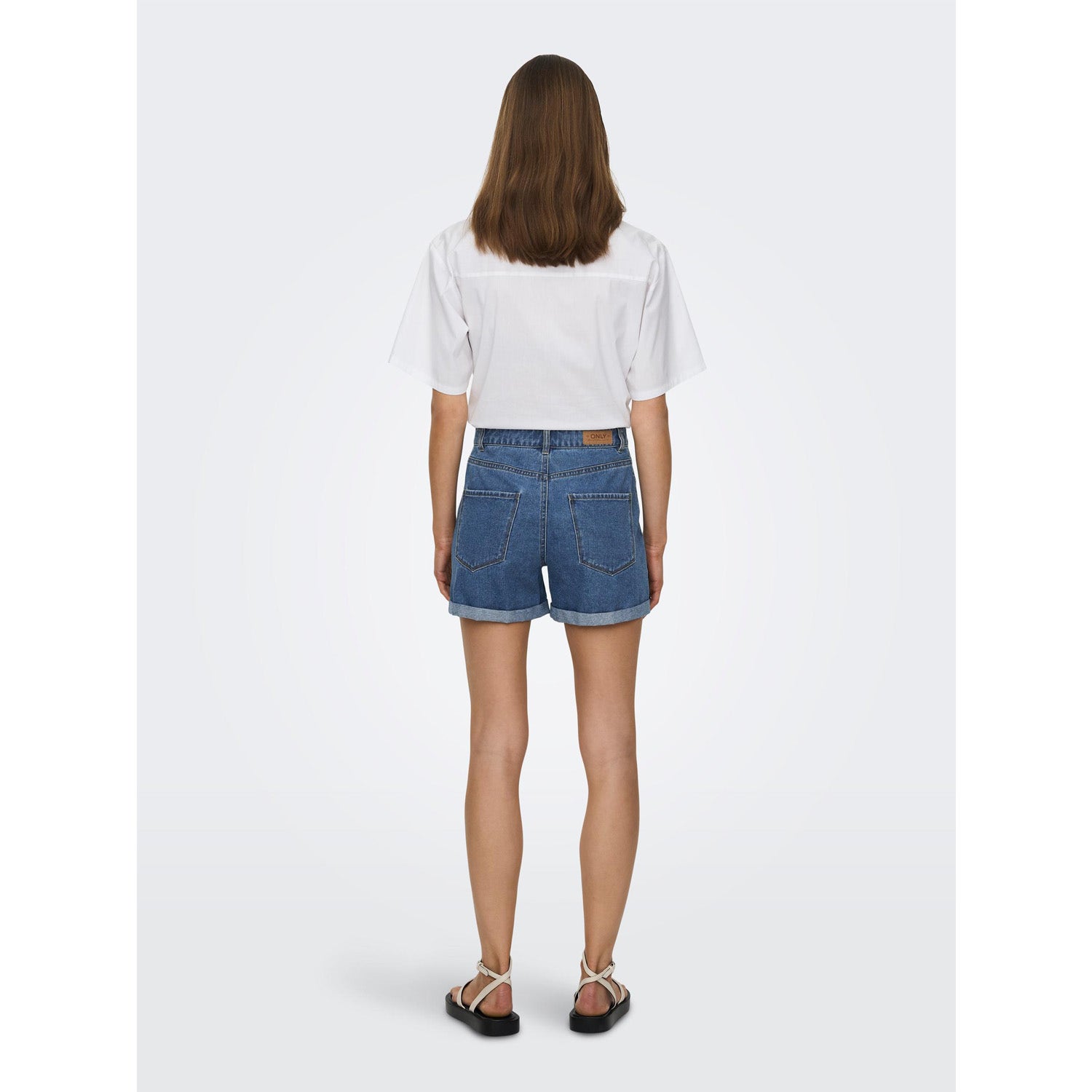 ONLY  ONLVEGA LIFE HW MOM SHORTS