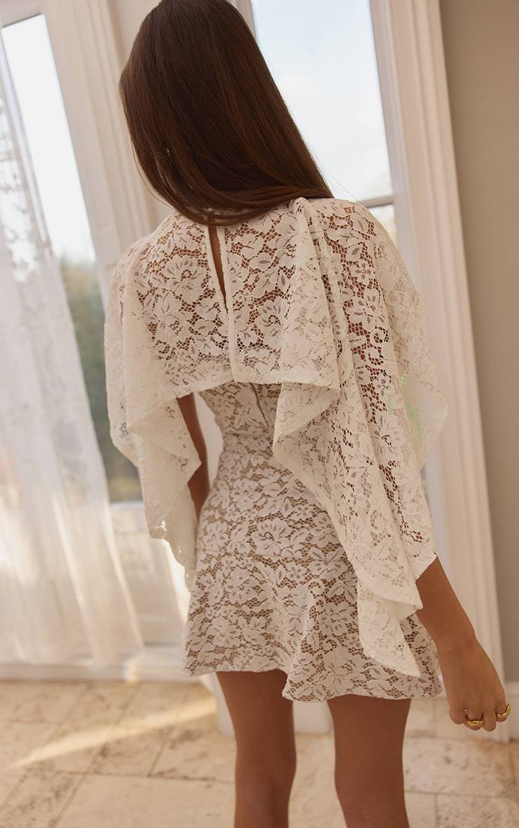 Blanc Ensemble Haut Bandeau En Dentelle Avec Détail Cape