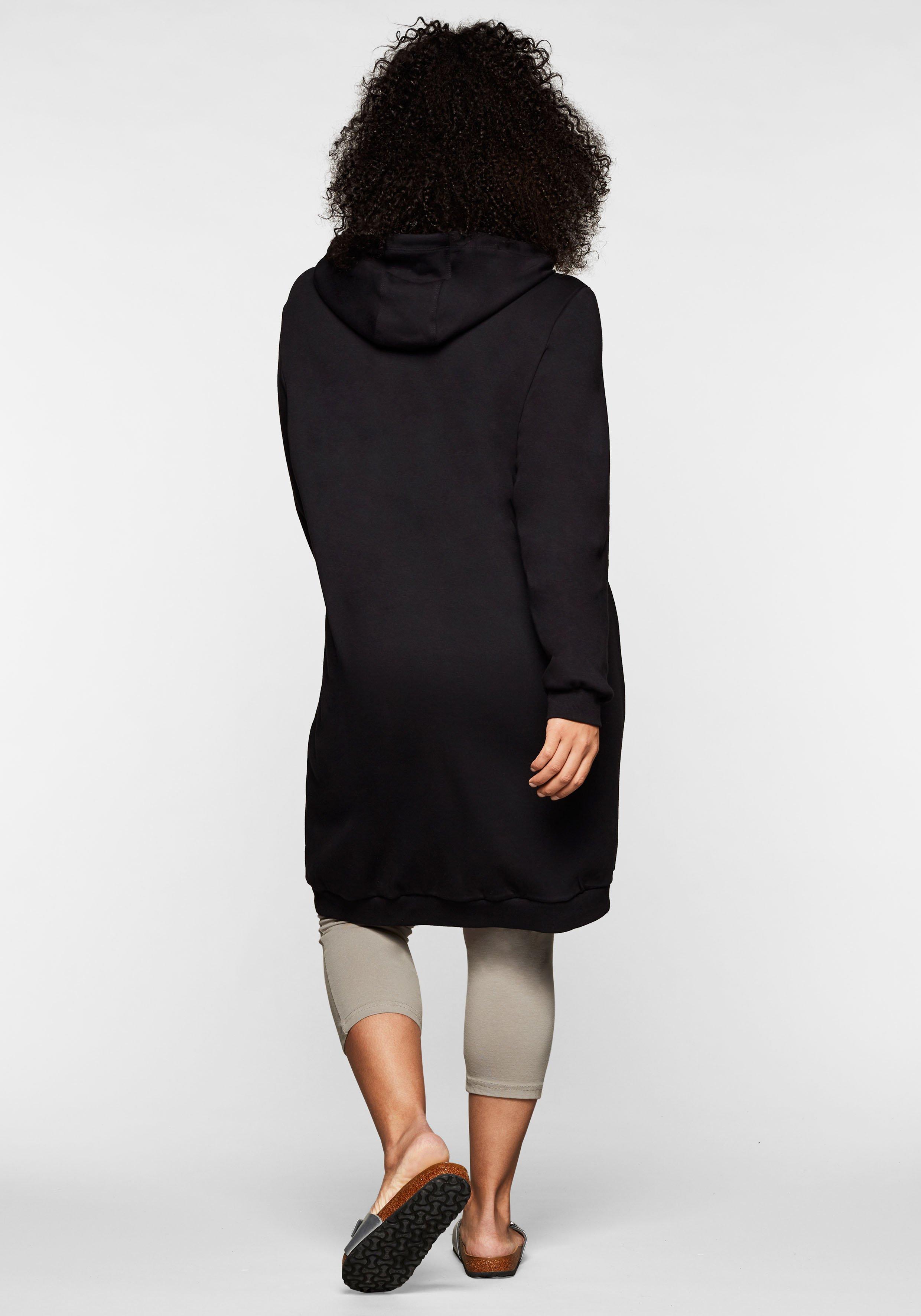 Shirtkleid mit Kapuze und Kängurutasche