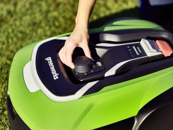 Greenworks Optimow 15 Robotplæneklipper