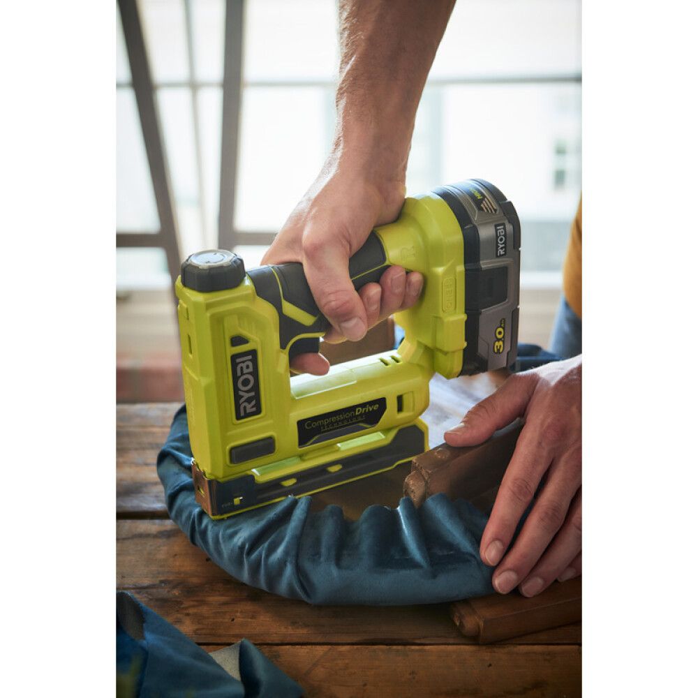 STIFTEPISTOL RYOBI ONE+ R18ST50-0 18V UTEN BATTERI