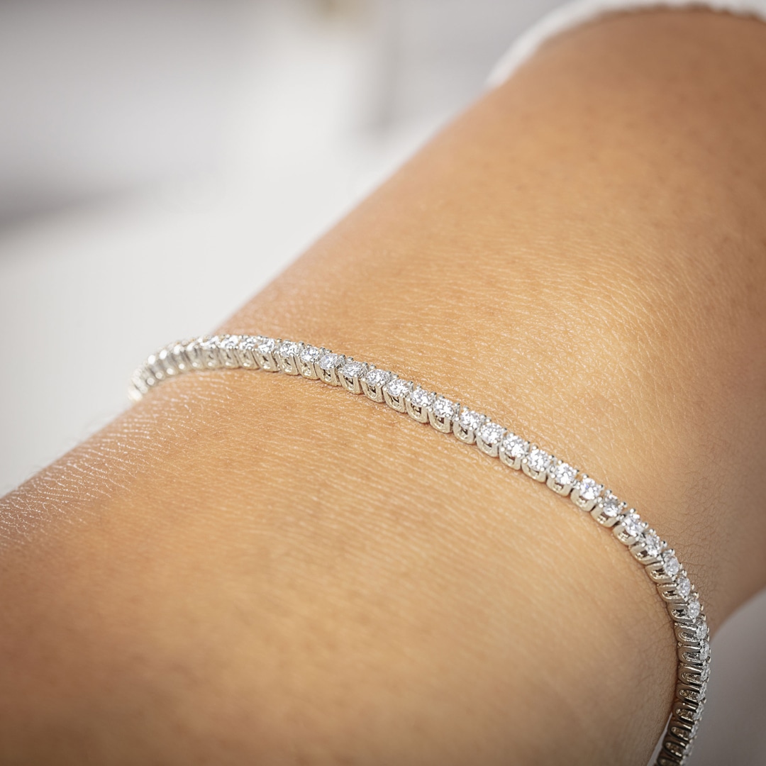 2.00 Karat Diamanten Tennisarmband 750/18 K Weissgold