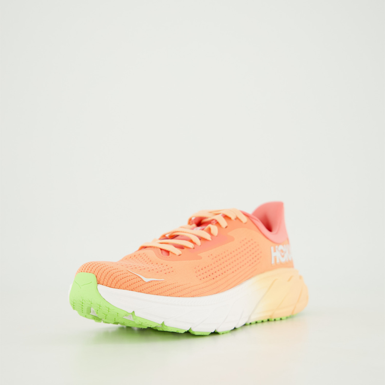 HOKA WOMEN'S ARAHI 7
