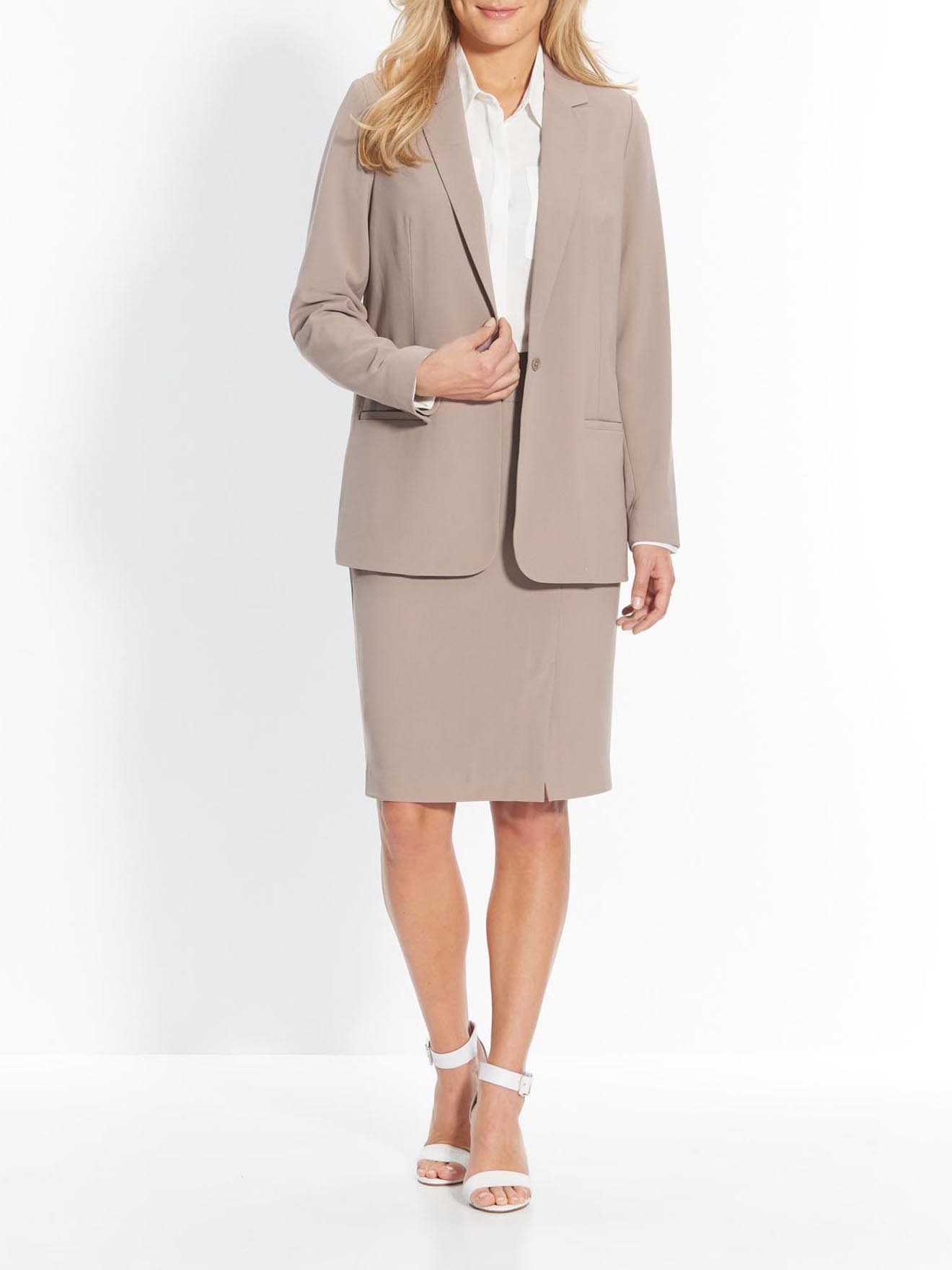 Veste blazer, vous mesurez moins d'1,60m