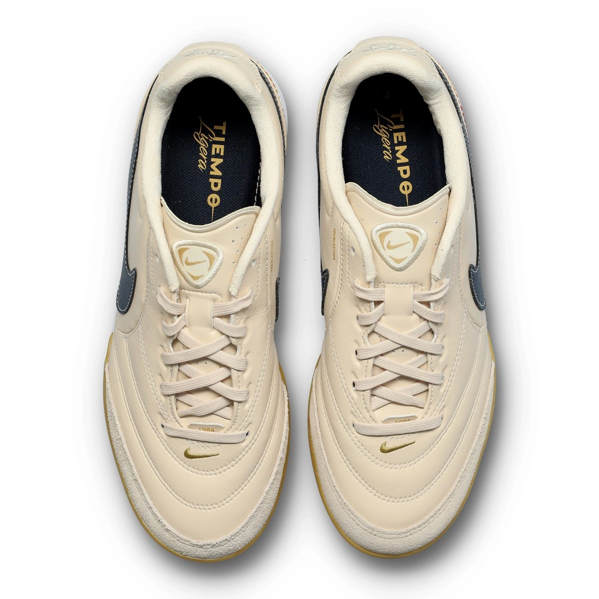 Chuteira Nike Tiempo Ligera Pro Turf R10