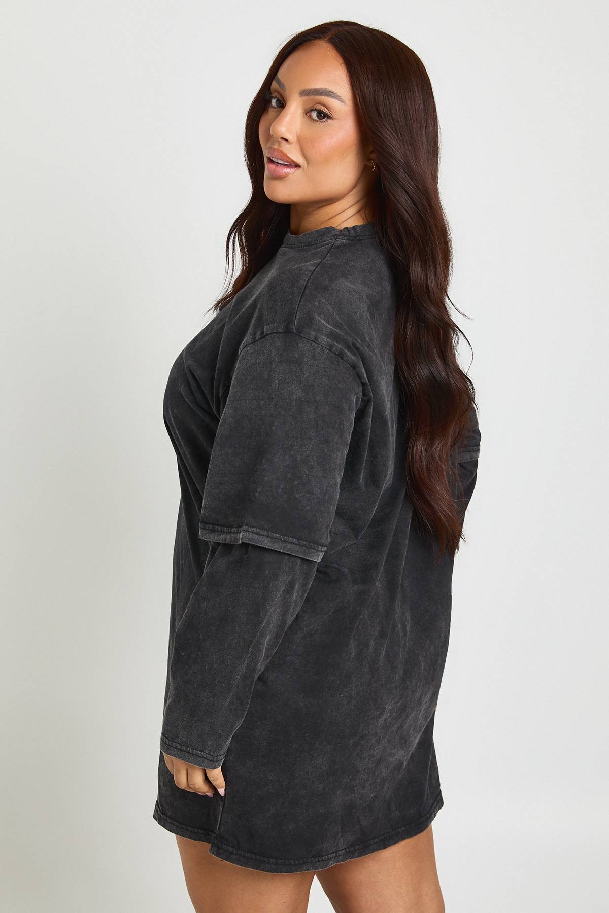 boohoo Robe T-Shirt Grande Taille Délavé Acide à Double Épaisseur