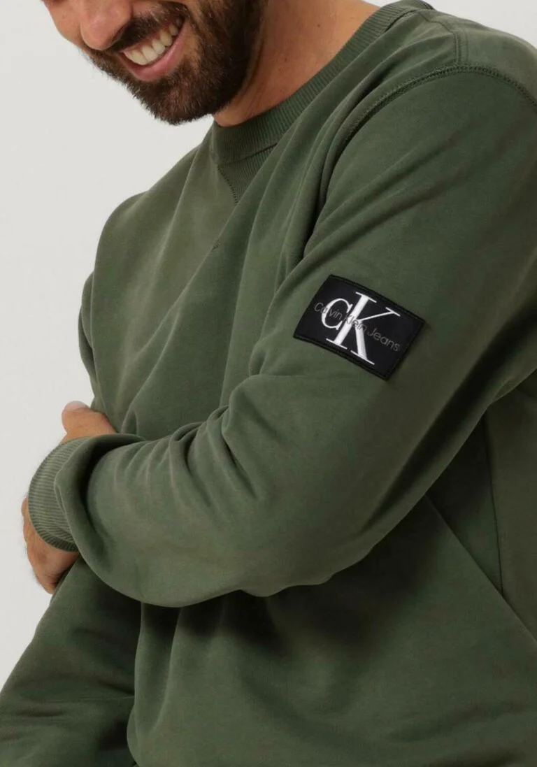 CALVIN KLEIN donkergroene calvin klein sweater badge crew neck