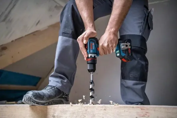 Bosch BORE-/SKRUEMASKINE GSR18V-90FC 2X4 2XGFA
