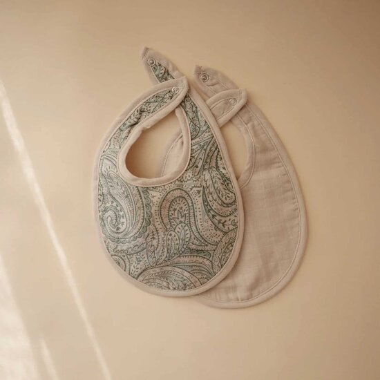 Lot de 2 bavoirs en mousseline   Vert Cachemire/Gris        de               mushie