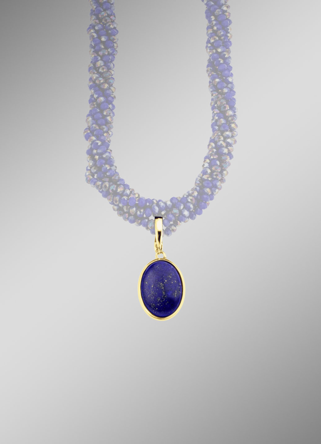 Vergoldeter Anhänger mit Lapislazuli