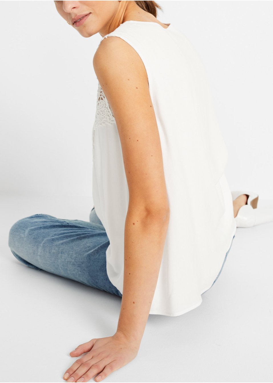 Top à dentelle