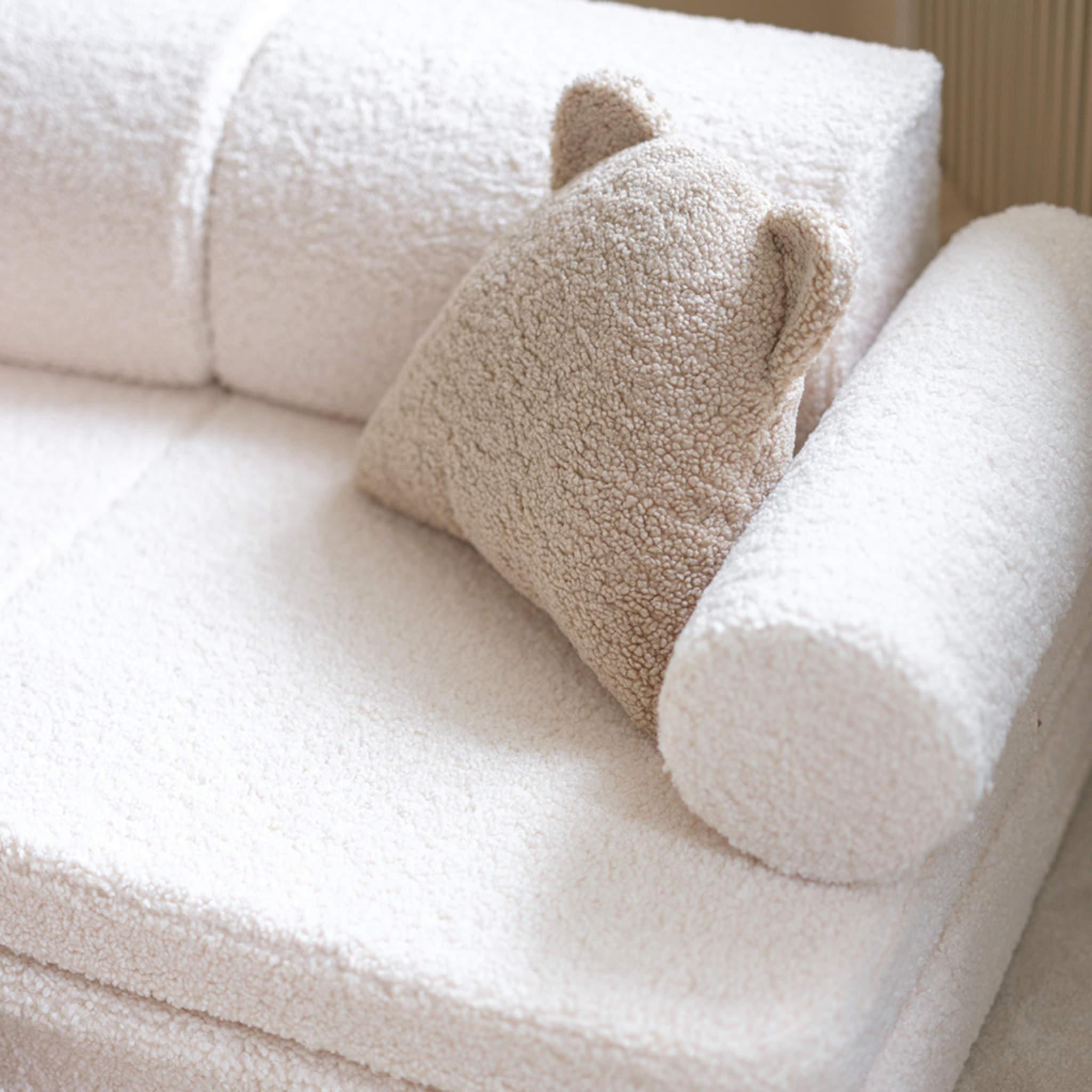 Wigiwama Sofa Settee Cream White