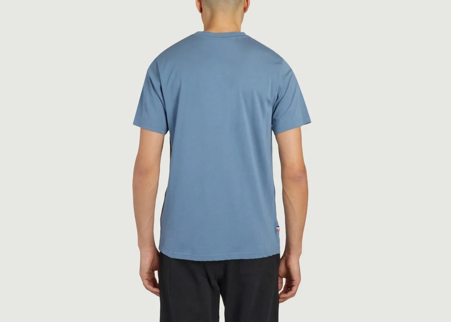 T-Shirt Source AVNIER
