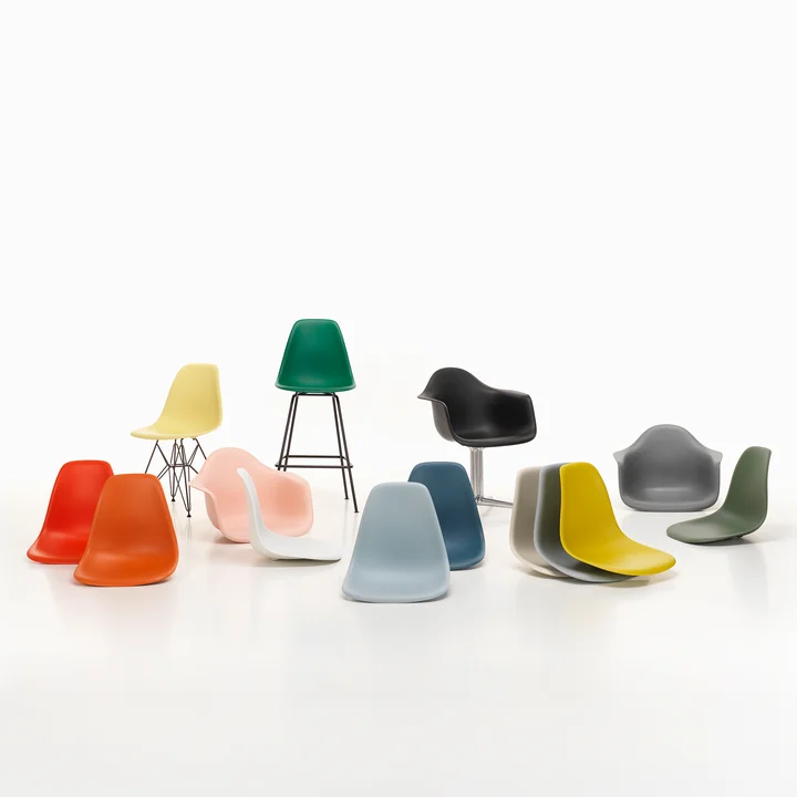 Vitra - Eames Plastic Side Chair DSL RE, poliert / meerblau (Filzgleiter basic dark)