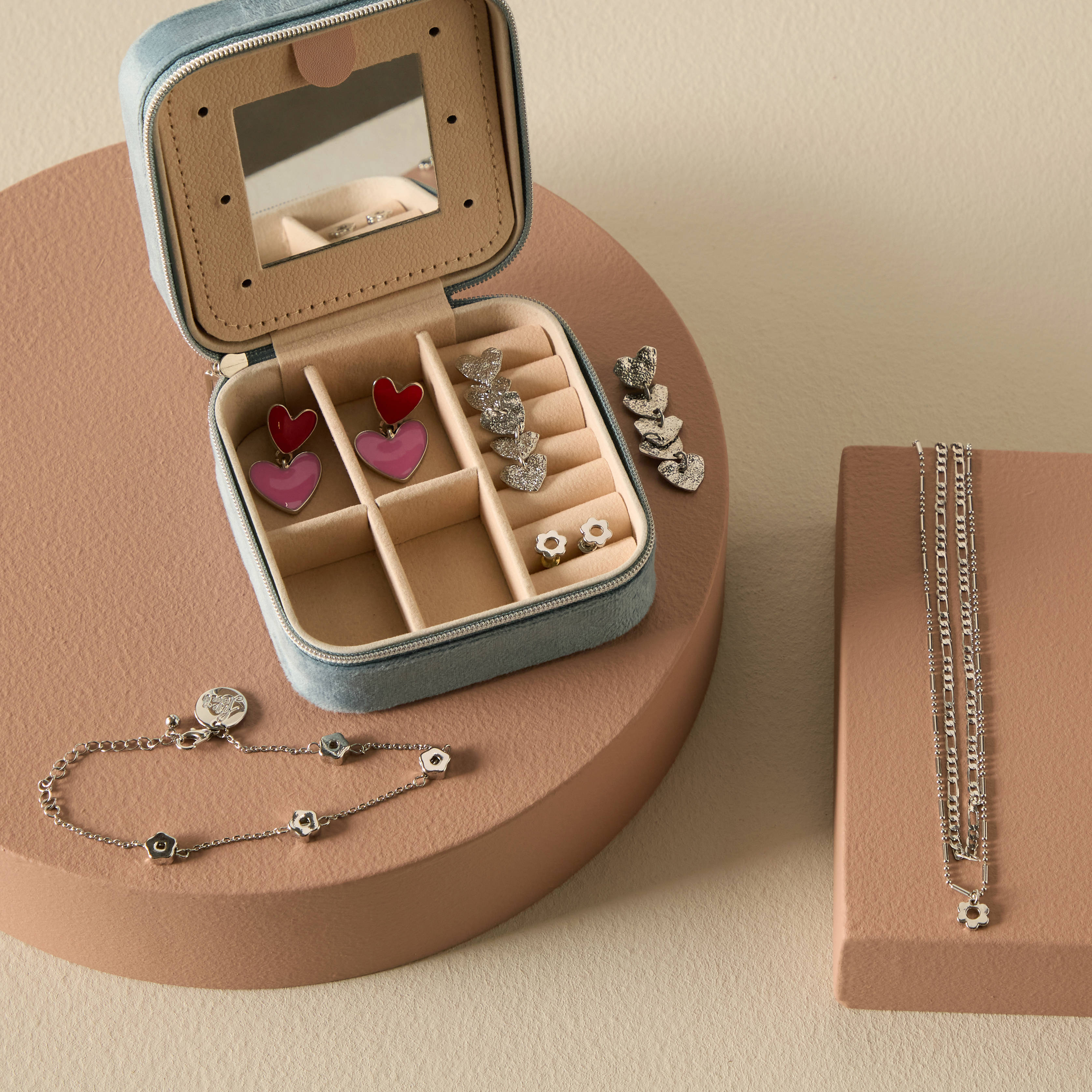 Life of Bulu giftbox met sieraden blauw/zilverkleurig  (t.w.v. €99,-)