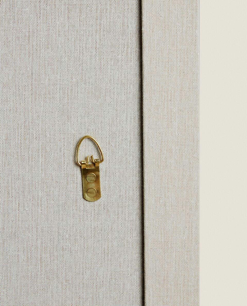 ESPELHO VERTICAL COM MOLDURA DE LINHO