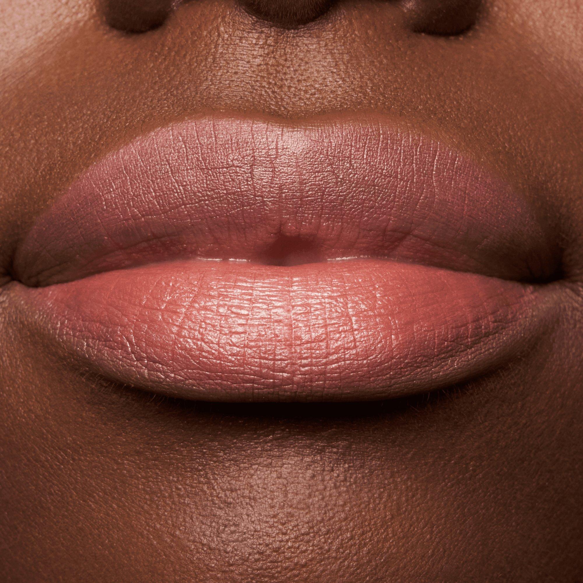 soft & precise LIP PENCIL
