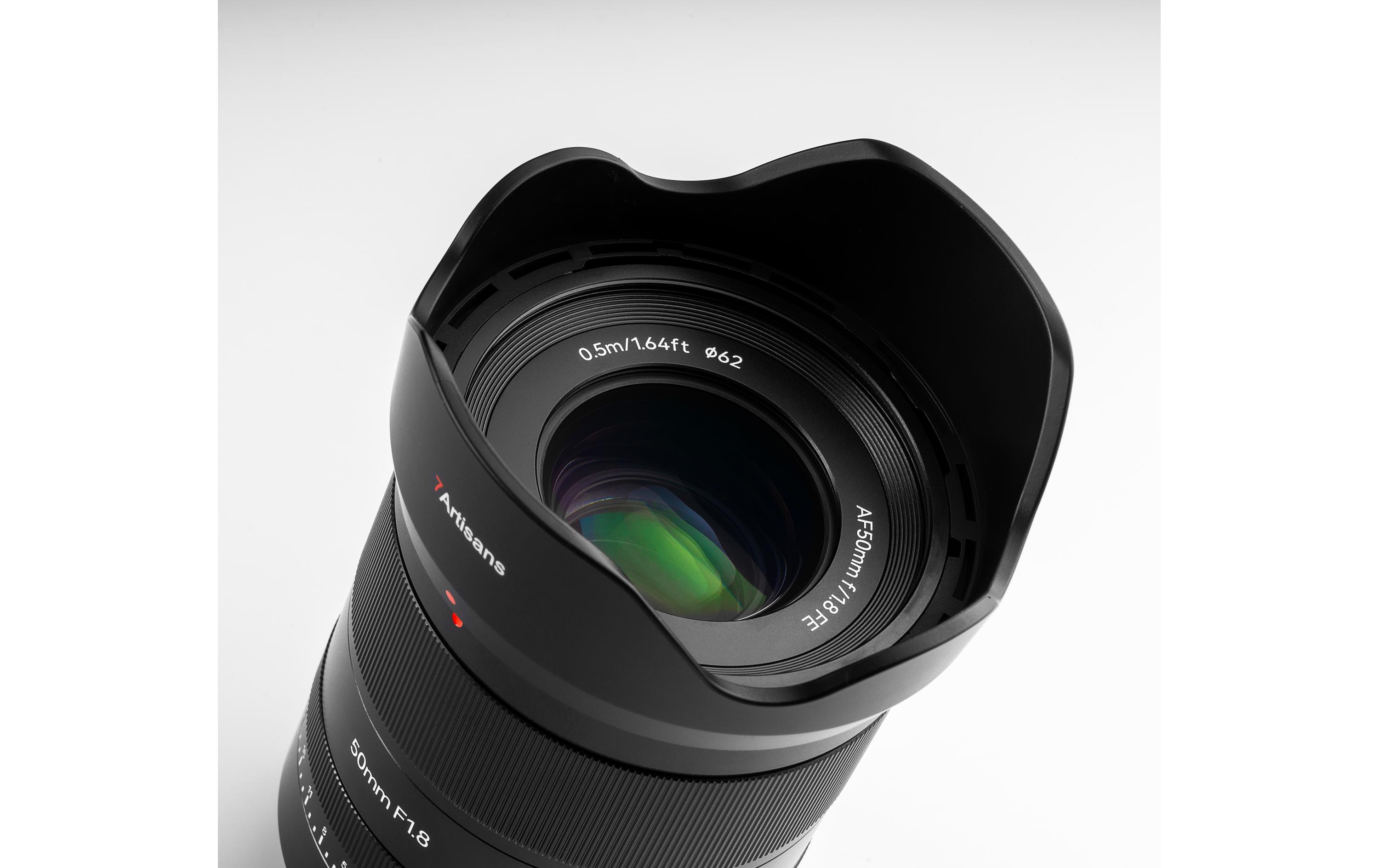 Festbrennweite 50 mm F/1.8 AF – Sony E-Mount<br>Speziell für Sony E-Mount-Vollformatkameras entwickeltes AF-Objektiv