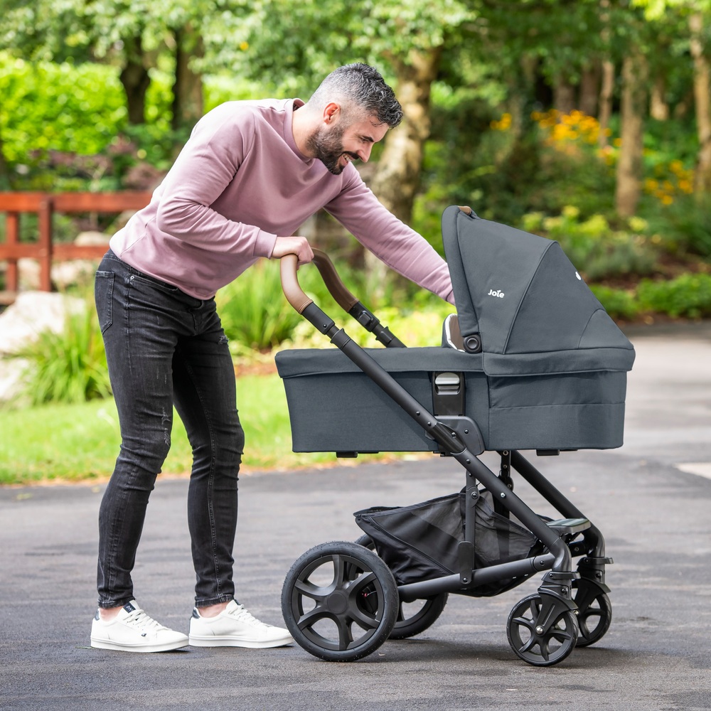 Joie Chrome Deluxe 3-in-1 Reisesystem & R129 Autositz - Moonlight