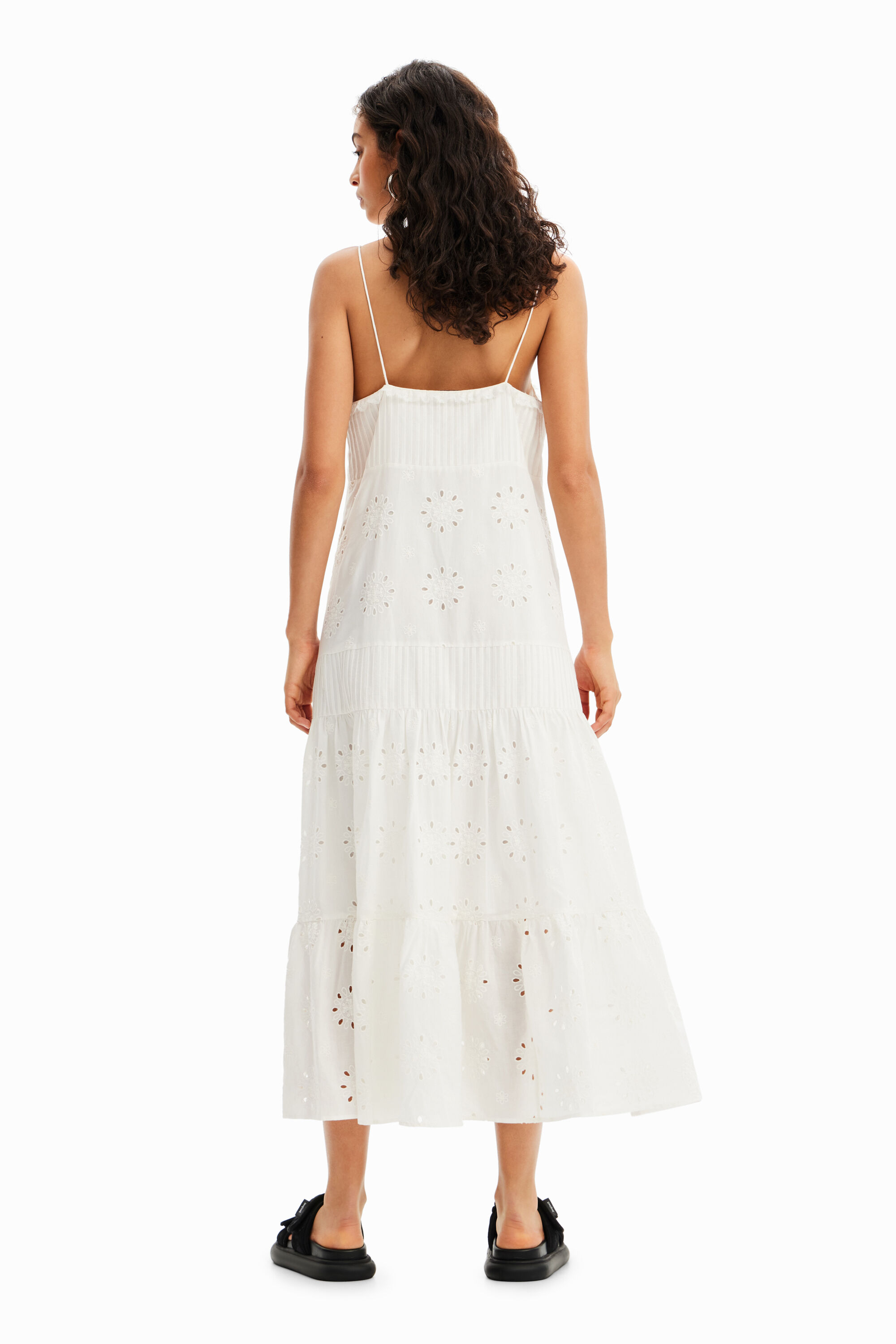 Robe midi broderie suisse