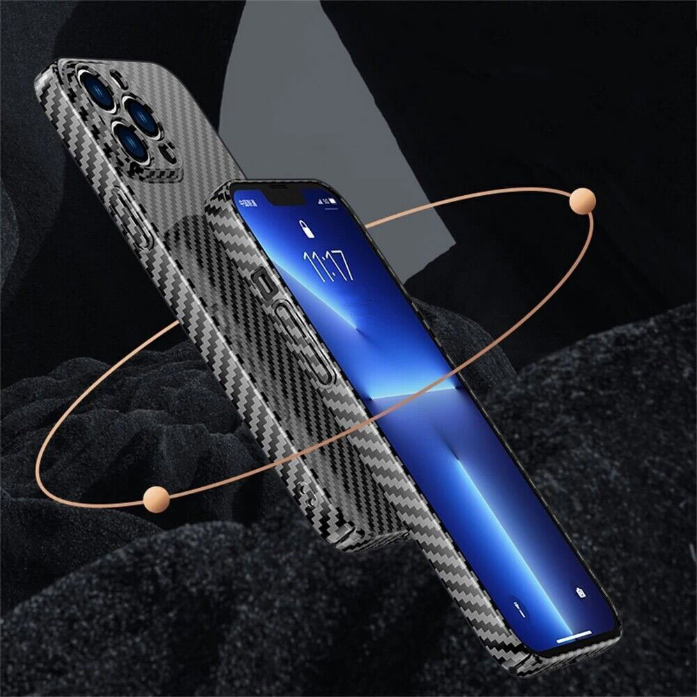 iPhone 12 Pro MagSafe Hardcase Hülle im Carbon Look - Schwarz / Blau
